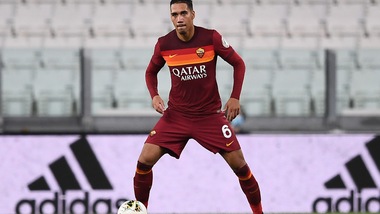 Smalling-Roma, ultimo giorno: non c'è accordo con lo United