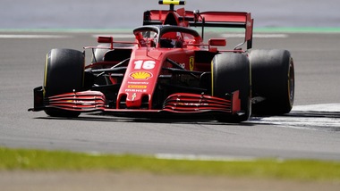 GP Gran Bretagna: Leclerc, incredibile terzo. Hamilton trionfa senza una ruota