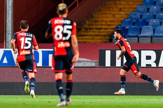 Sanabria, doppietta che vale la salvezza: il Genoa schianta il Verona