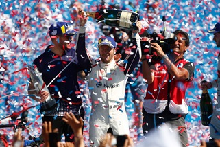 F.E, al via a Berlino il finale di stagione: due positivi al coronavirus nel paddock