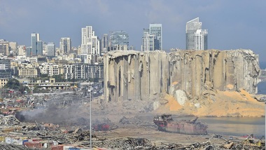 Beirut, ex agente della CIA: "Non solo nitrato di ammonio, c'erano esplosivi militari"