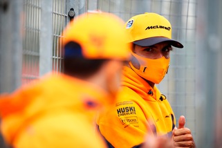 F1 McLaren, Sainz: "Red Bull e Ferrari non lontane: obiettivo Top Five"