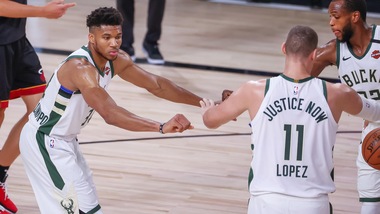 Nba: Bucks sicuri del primo posto a Est. Ko i Pelicans di Melli