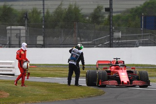 Crollo Ferrari, Hamilton domina le seconde libere