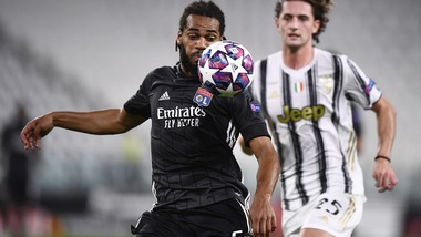 L'agente di Denayer: "Al Napoli sarebbe entusiasta, ma dipende da loro"