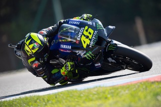 Gp Brno, Valentino Rossi quasi sul podio: vince Binder, Morbidelli 2°