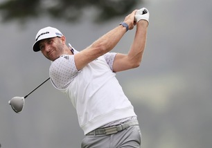 Pga Championship, Dustin Johnson primo. Woods deludente