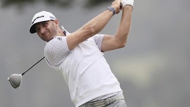 Pga Championship, Dustin Johnson primo. Woods deludente