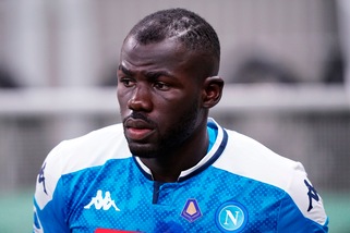 Dall'Inghilterra: "Per Koulibaly asta tra Manchester City e United"