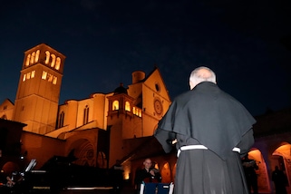 Coronavirus, 18 positivi nel Sacro convento di Assisi