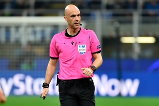 Atalanta-Psg, Taylor arbitrerà il quarto di Champions