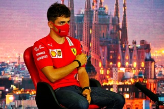 F1 Ferrari, Leclerc: "Siamo andati a peggiorare, dobbiamo capire perché"