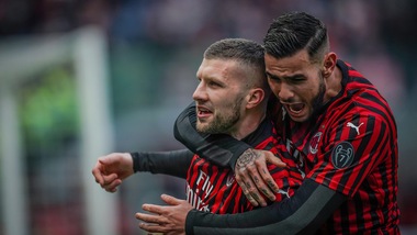 Milan, cercasi gol a destra: Theo e Rebic i modelli