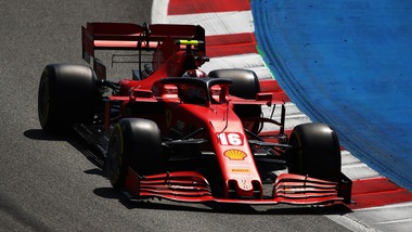 Gp Spagna: Hamilton in pole davanti a Bottas, Leclerc solo nono