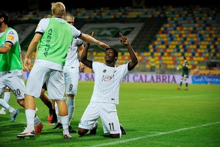 Playoff di B, Spezia corsaro a Frosinone nella finale d'andata: decide Gyasi