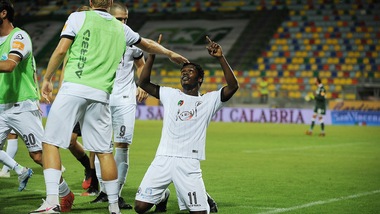 Playoff di B, Spezia corsaro a Frosinone nella finale d'andata: decide Gyasi