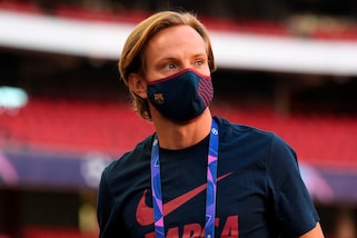 Rakitic vuole il Siviglia ma per Monchi "è complicato economicamente"