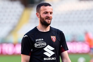 Torino, ufficiale: Ujkani prolunga fino al 2021