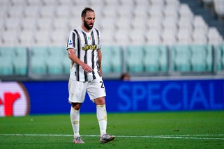 Juve, senti Higuain: "Ho un anno di contratto. Con Pirlo vediamo che succede"