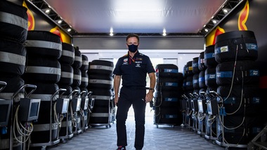 F1, Horner: "Difficile essere compagno di Verstappen o Hamilton"