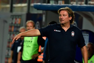 Crotone, Stroppa dirige una doppia seduta di lavoro