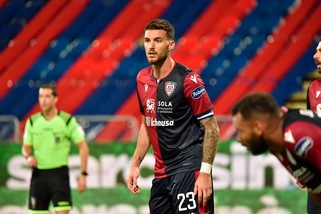 Coronavirus, nel Cagliari altri tre positivi: ritiro rinviato