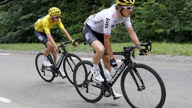 Tour de France, le squadre con due positivi al covid-19 verranno escluse