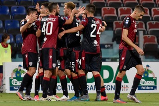 Cagliari, calciatori negativi ai tamponi per il Covid-19