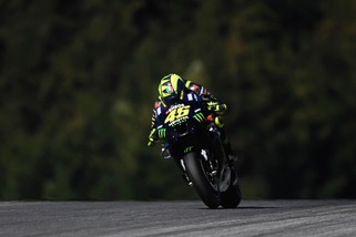 GP Stiria: Dovizioso vola nel warm-up, Rossi 8°