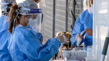 Coronavirus, nel Lazio record di positivi: 215 in un giorno