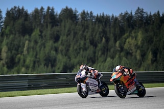 Moto2, Canet trova la pole al GP di Stiria: Bezzecchi quinto