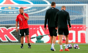 Bayern, Flick punta il Psg: "Ha tanta qualità, come il Barcellona"