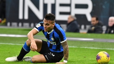 Sport: "Lautaro Martinez per convincere Messi a rimanere al Barcellona"