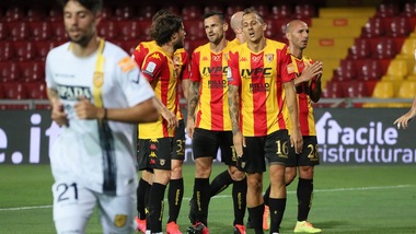 Coronavirus, altri due calciatori positivi in casa del Benevento