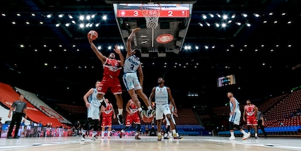 Milano annienta Cantù in Supercoppa: è tornato il basket in Italia