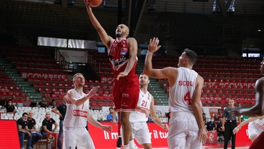 Supercoppa Italiana, Milano surclassa Varese. Vince anche la Virtus Bologna