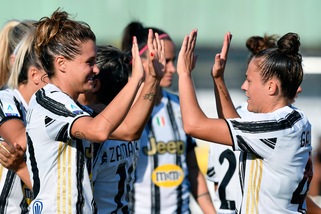 Gol e spettacolo a Vinovo: finisce 4-3 per la Juve contro l'Empoli