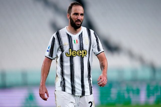 Juve, Beckham lo tenta, Higuain valuta