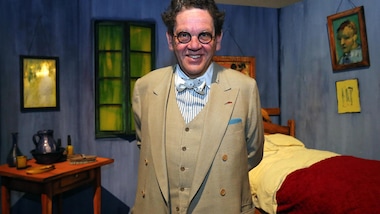 Philippe Daverio, lo storico dell'arte muore a 70 anni