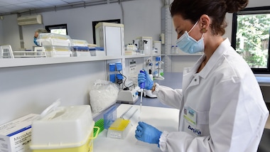 Coronavirus in Italia: salgono i contagi. 1326 casi e 6 vittime