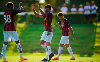 Milan, vittoria per 4-2 contro il Novara: Ibra c'è, doppietta di Paquetà