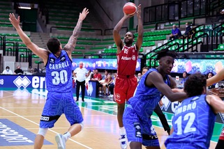 Supercoppa Italiana, Trieste supera Treviso 81-77. Venezia piega Trento