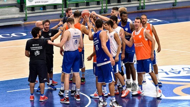 Dinamo Sassari, negativi tutti i tamponi: si gioca la Supercoppa contro Roma