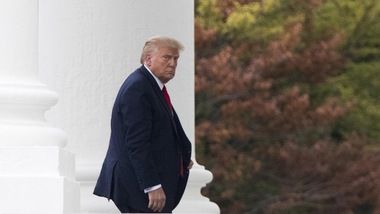 Coronavirus, Trump contro Biden per la mascherina: "Ha dei grossi problemi"