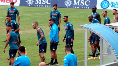 Napoli, l'11 amichevole al San Paolo col Pescara