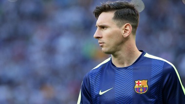 Messi: "Resto al Barcellona, non posso fare causa al club che amo"