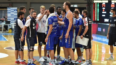 Supercoppa, Sassari a punteggio pieno. Vincono Trento, Trieste e Brindisi