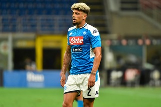 Napoli, si ferma Malcuit: contusione alla gamba