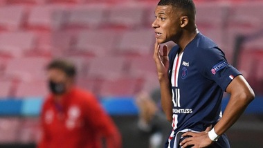Mbappé punge il Psg: "Servono rinforzi". Leonardo risponde: "Prima vendiamo"