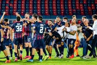 Cosenza, ufficiale: Corsi rinnova fino al 2022